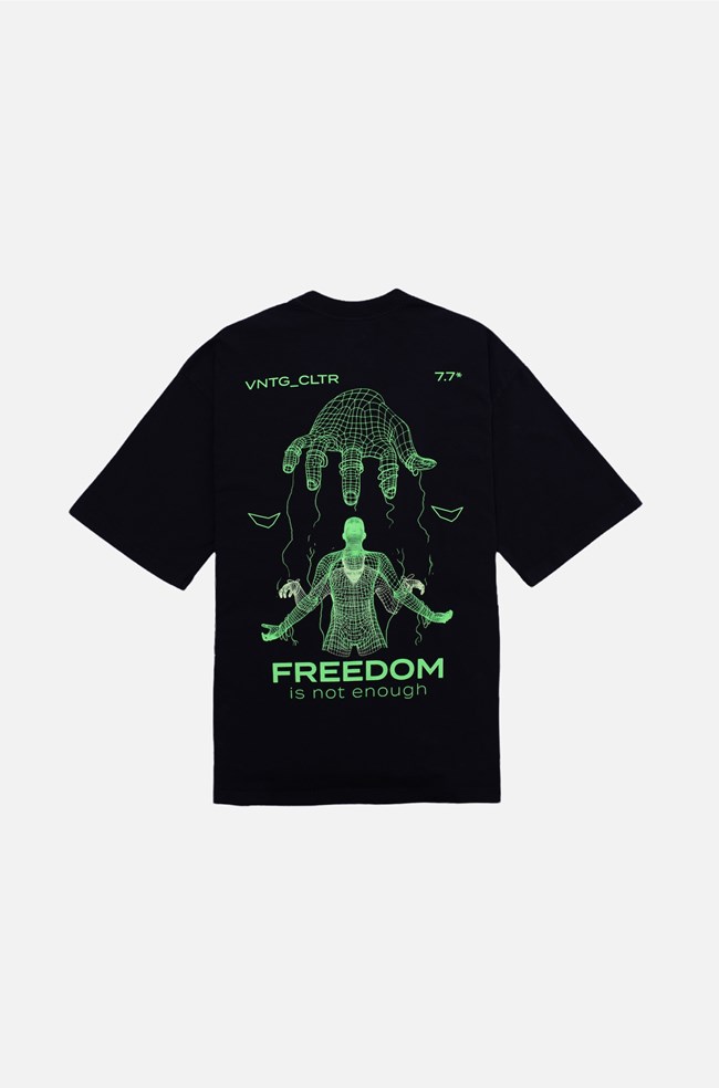 Camiseta Oversized Vntg Freedom Preta